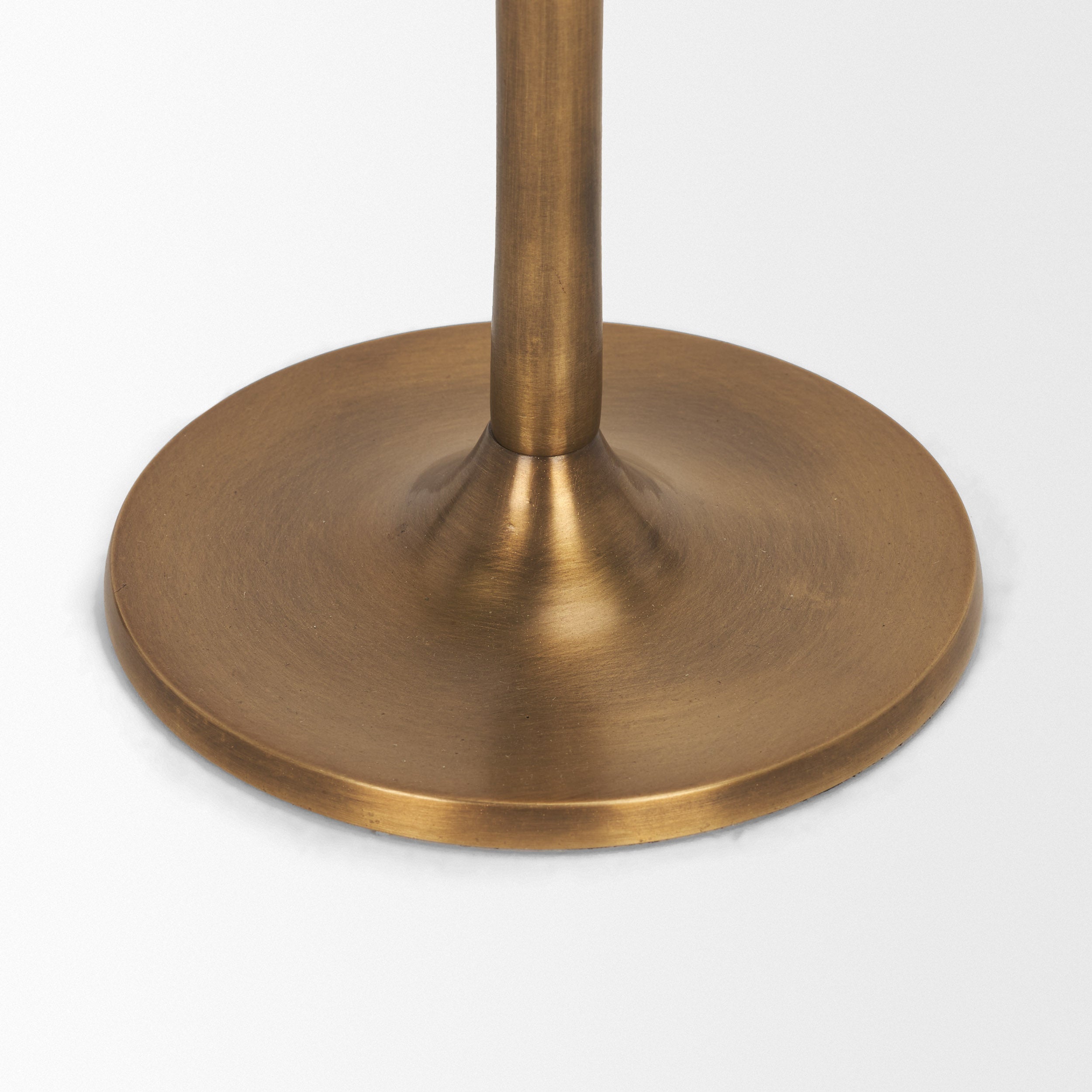 Chantria Candle Holder