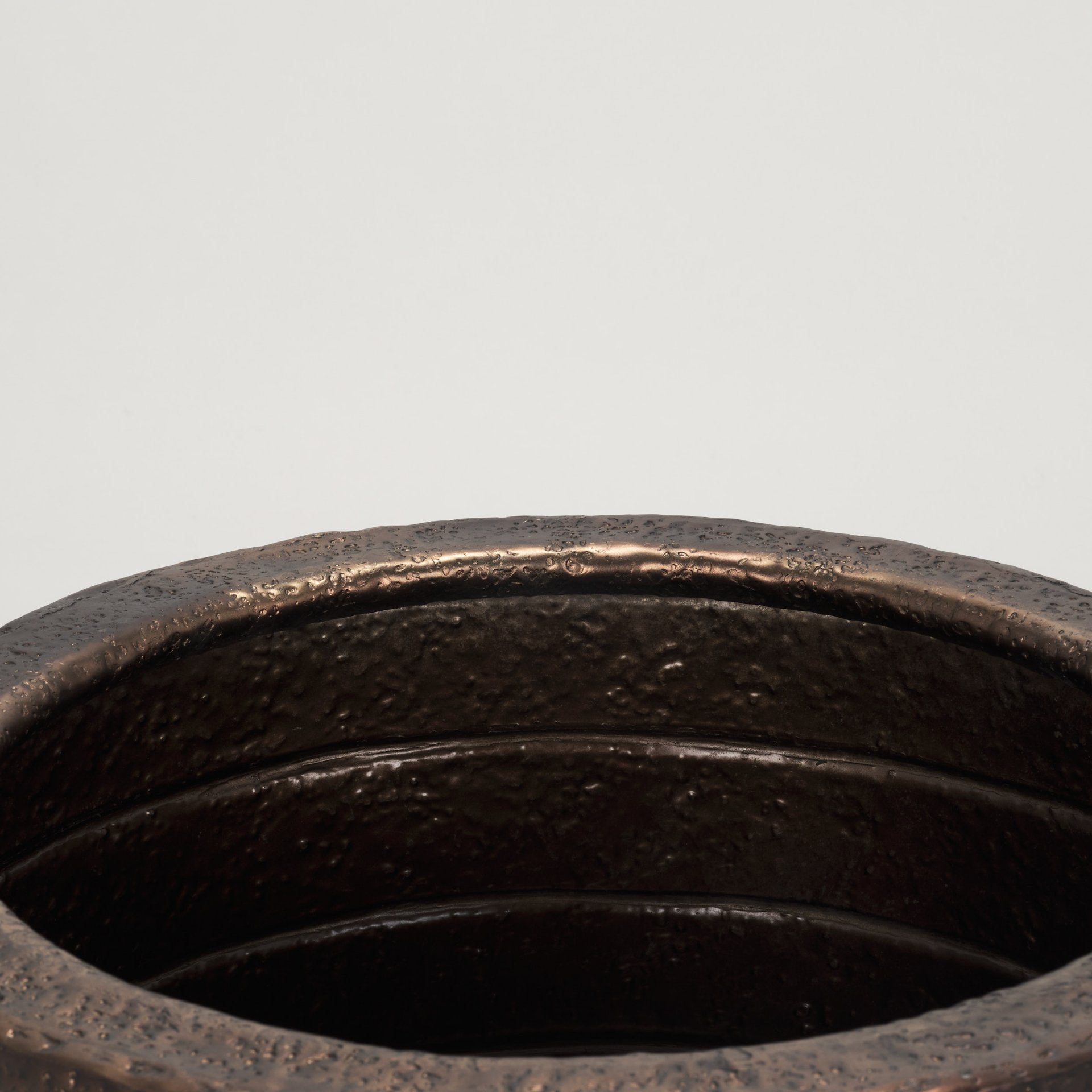 Aivana Vase