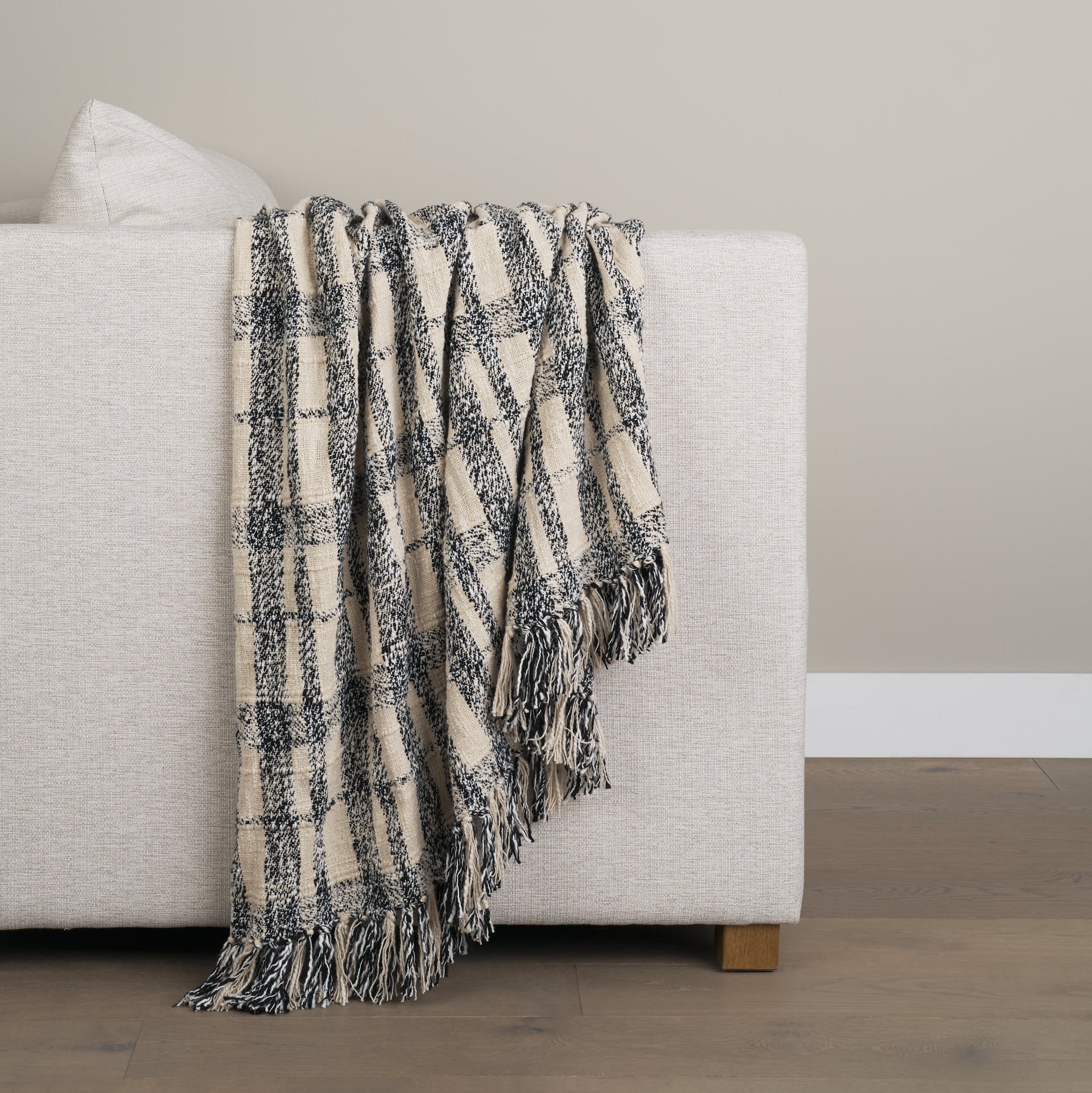 Pendle Black Plaid Cotton Throw Blanket