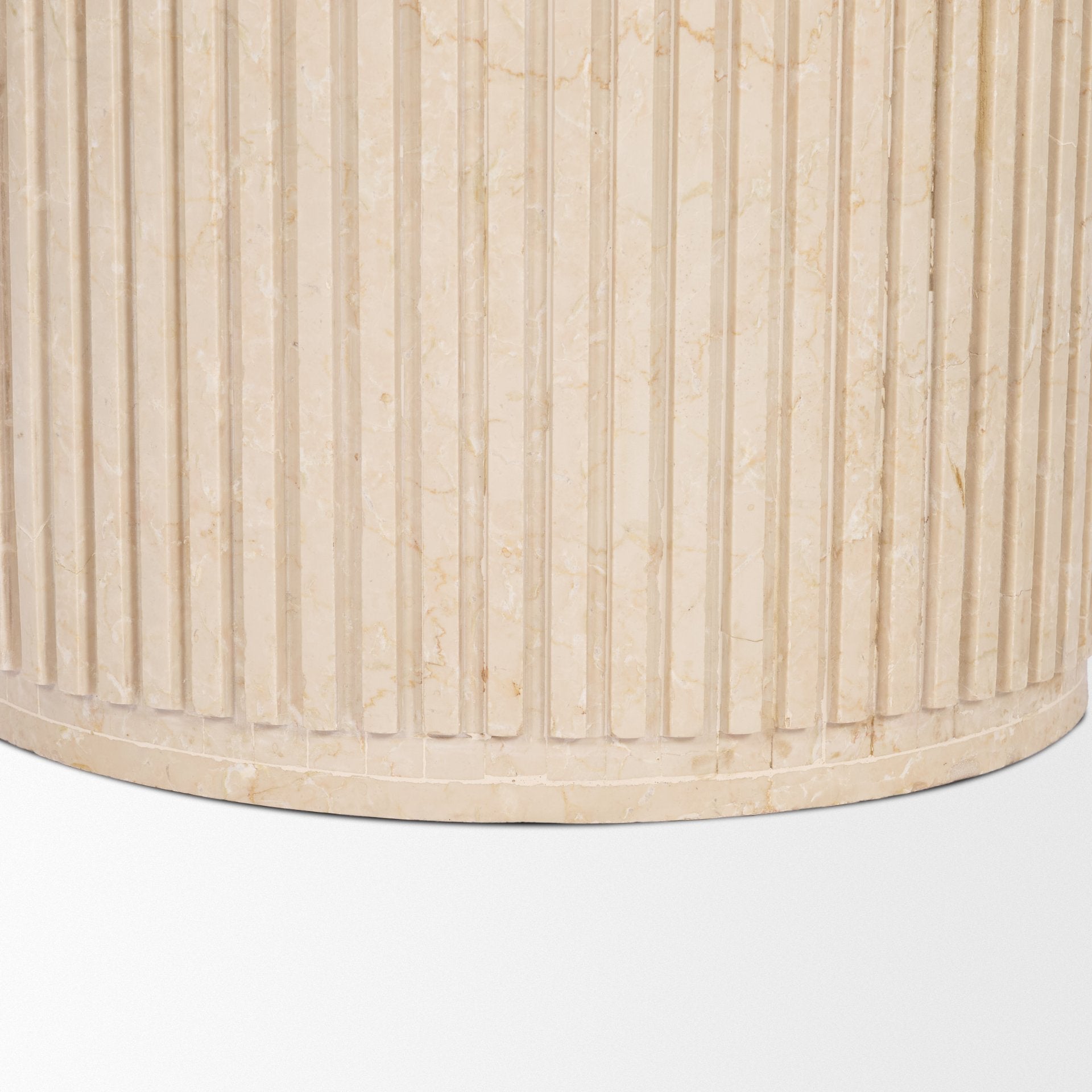 Sorrano 59" Dining Table