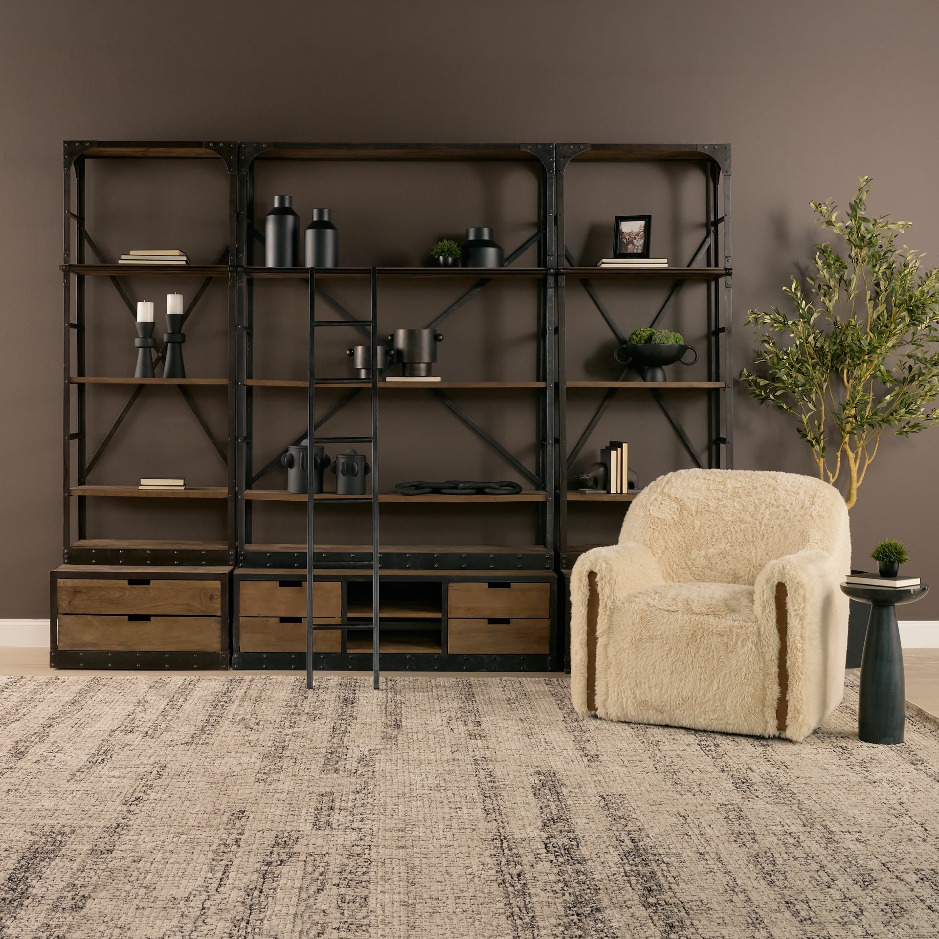 Juno Black Vase