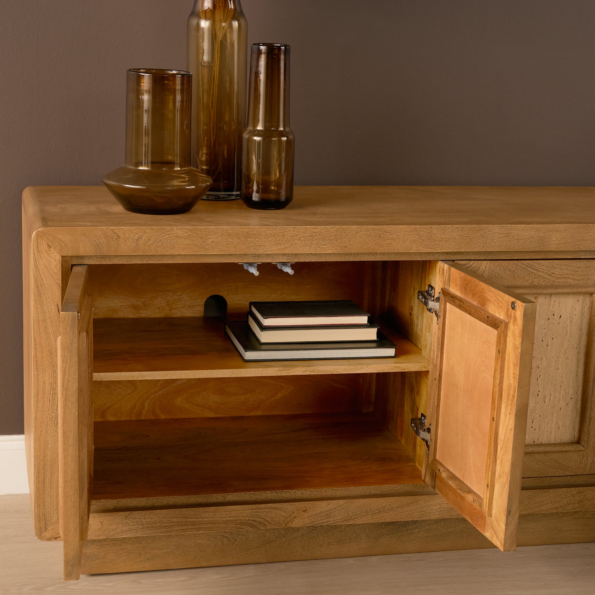 Valterra Media Console