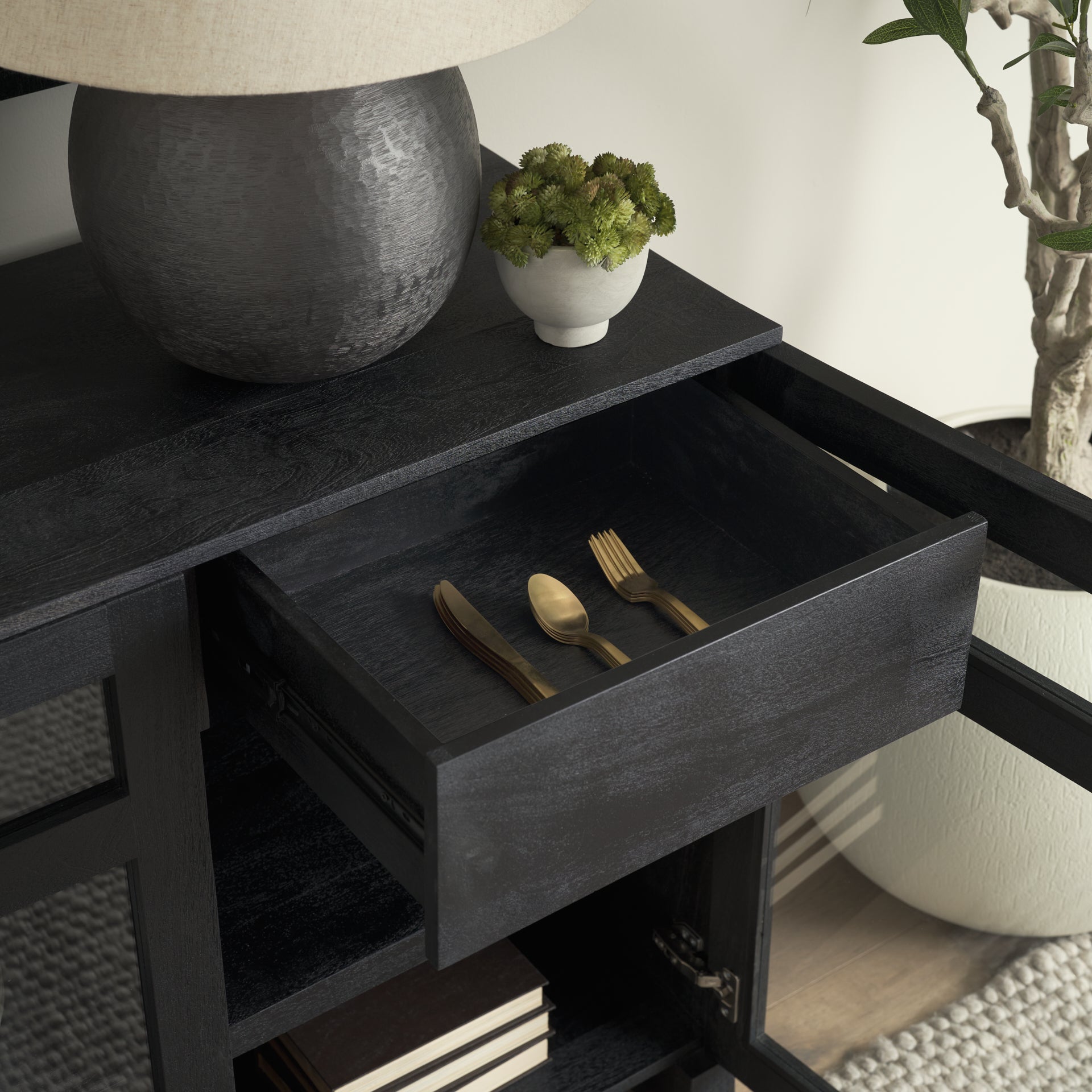 Suri Sideboard