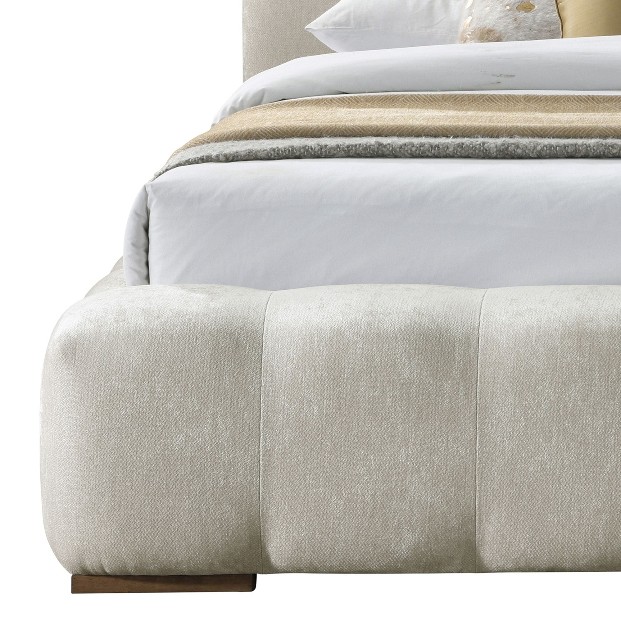 Pasha 60" Queen Platform Bed in Beige Pearl