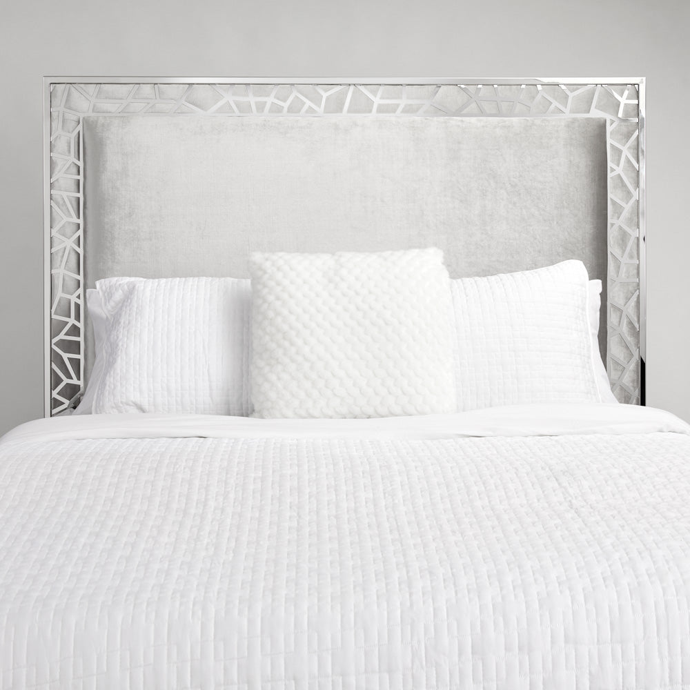 Wellington Bed: Grey Velvet