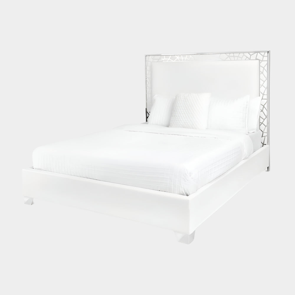 Wellington Bed: White Leatherette