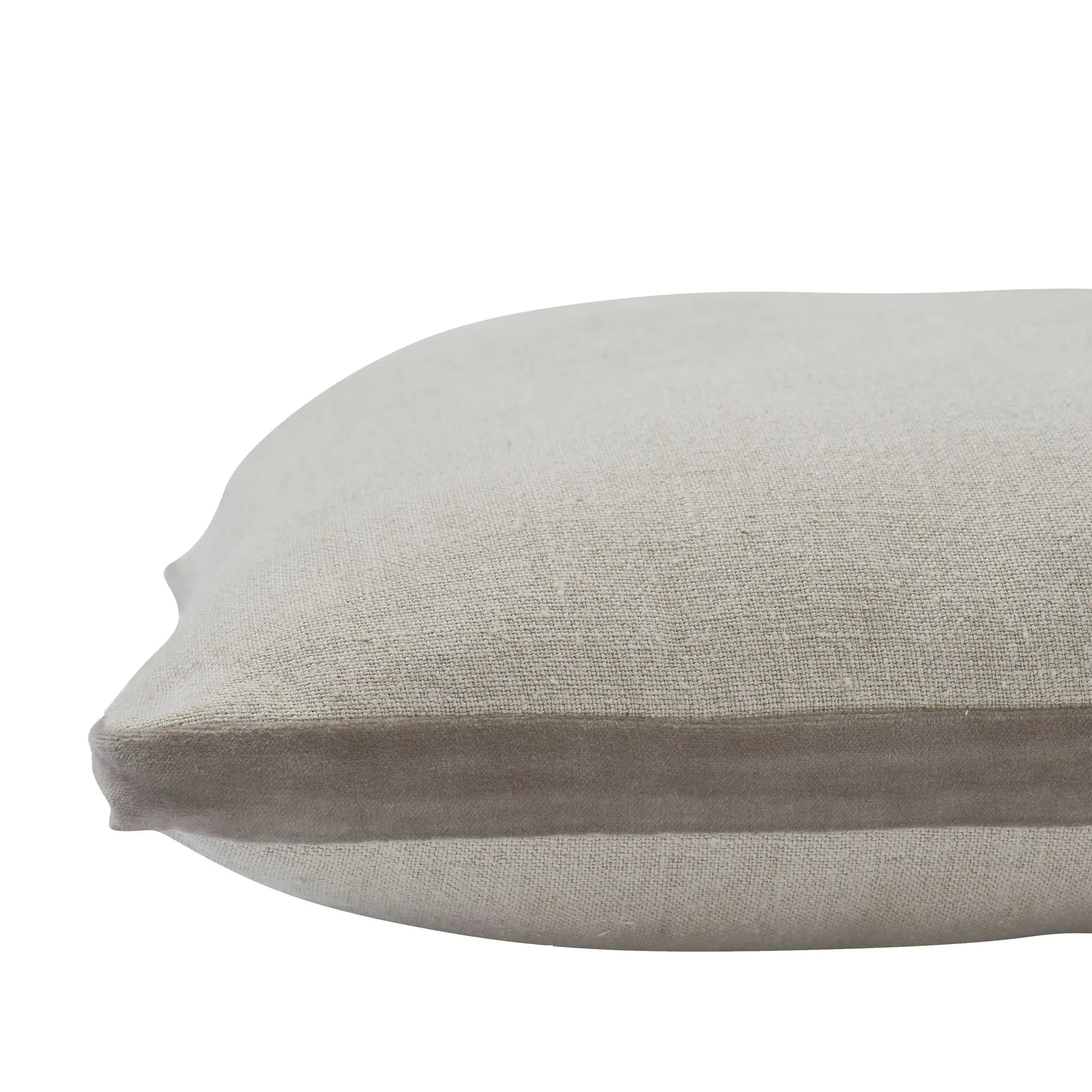 Normand Pillow
