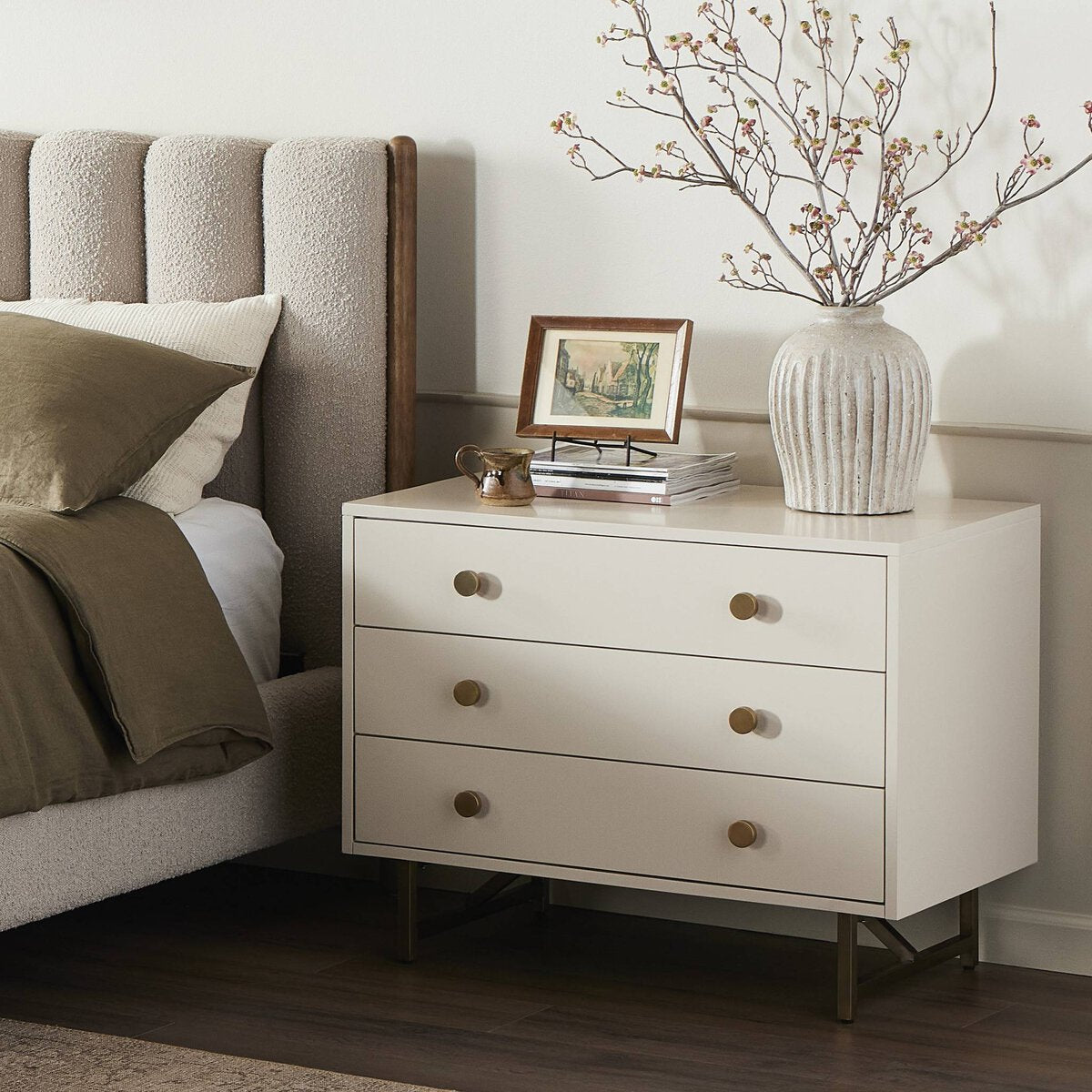 Lilia Rectangle Nightstand (33")