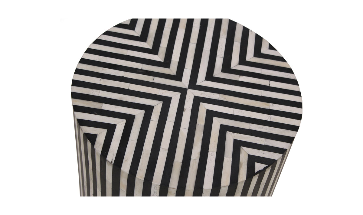 Chameau Side Table