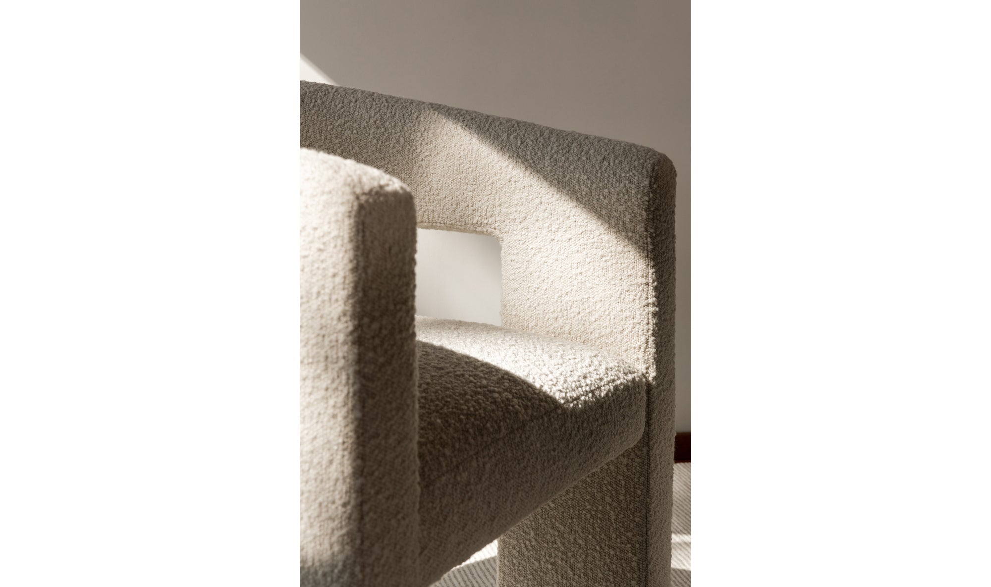 Elo Chair