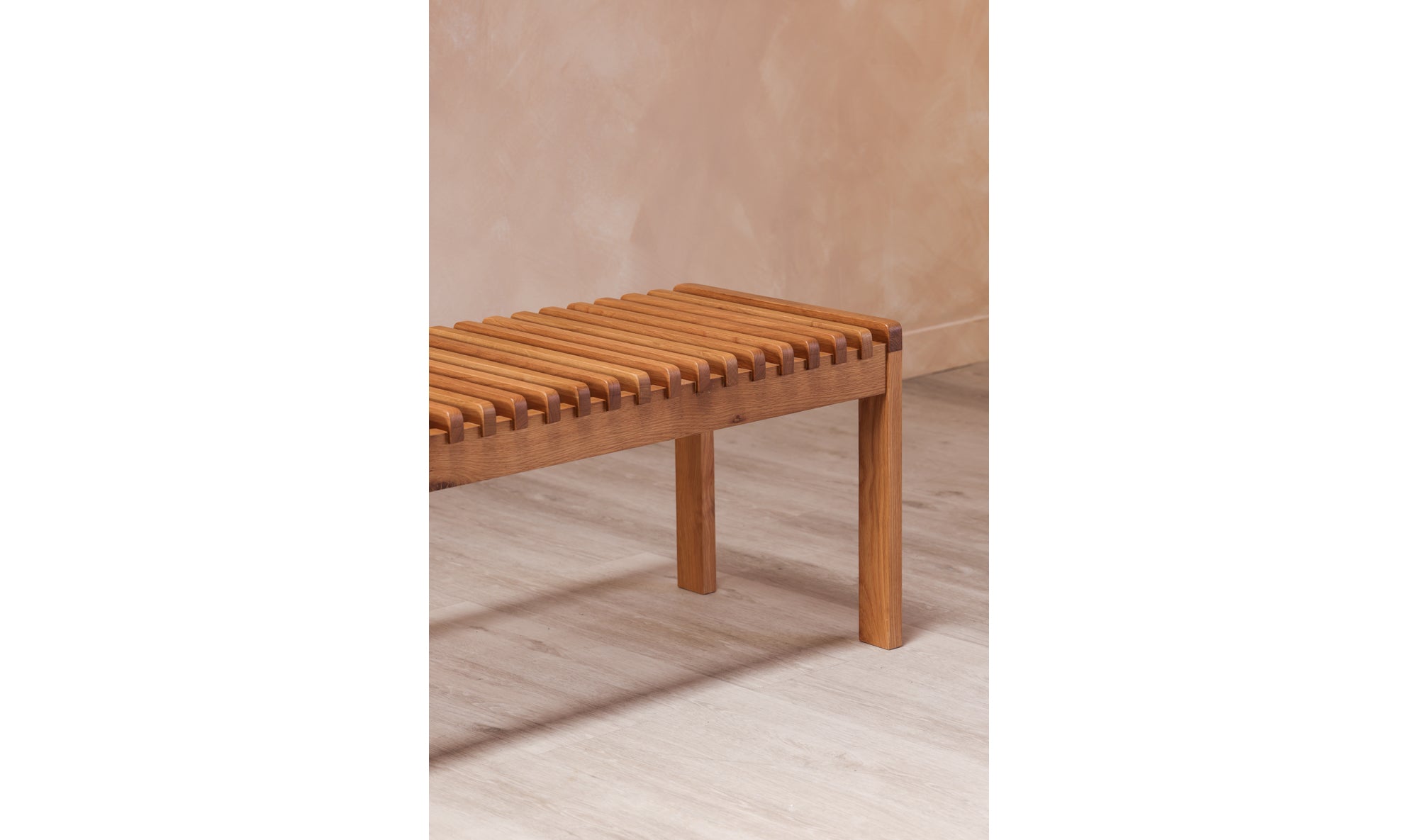Rohe Bench