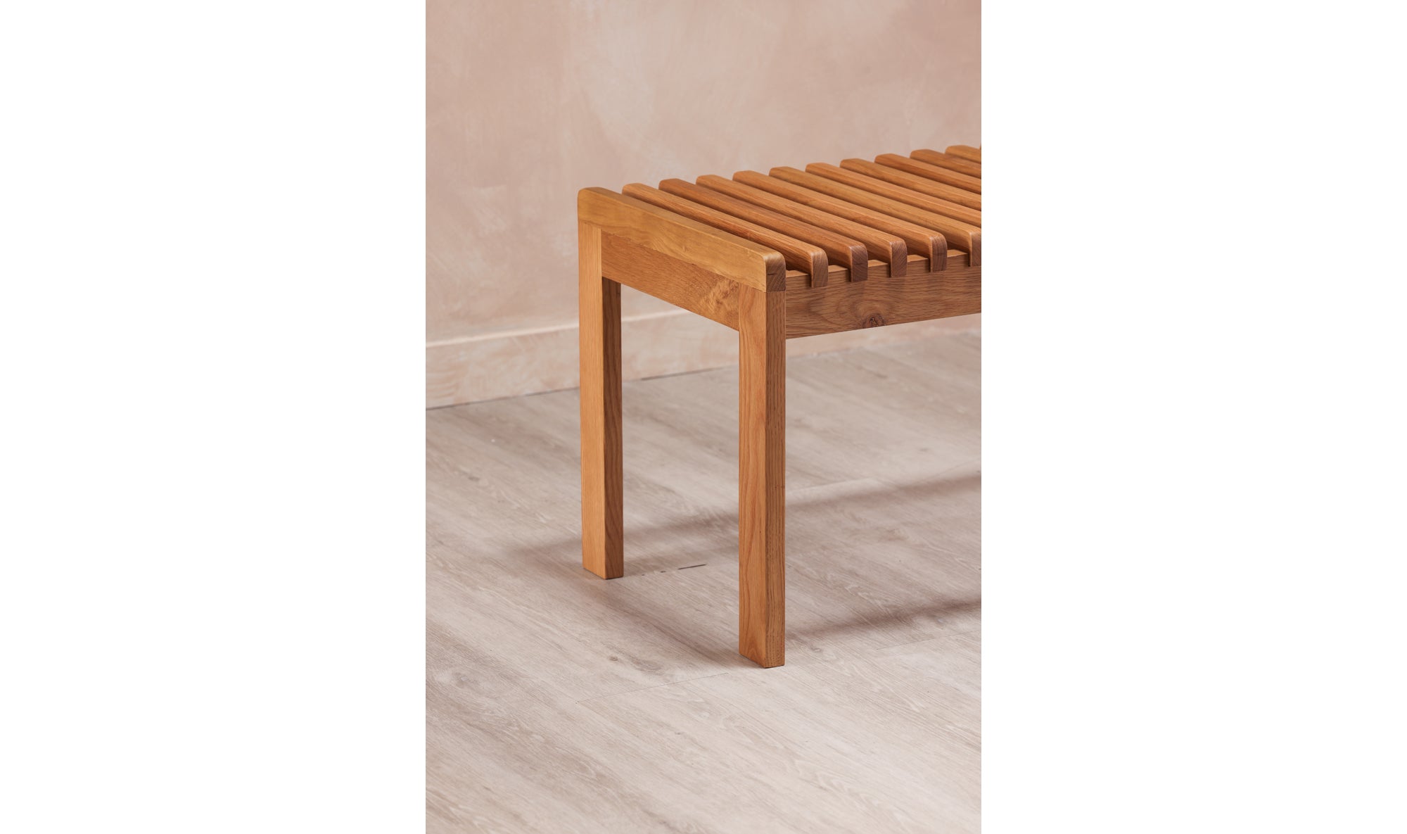 Rohe Bench