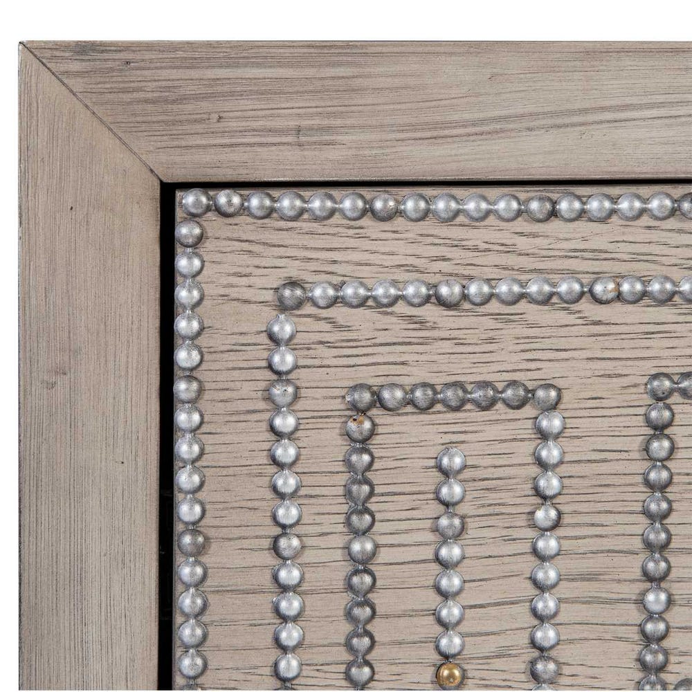 Devya Accent Chest