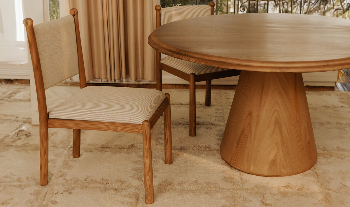 Tutto Dining Table
