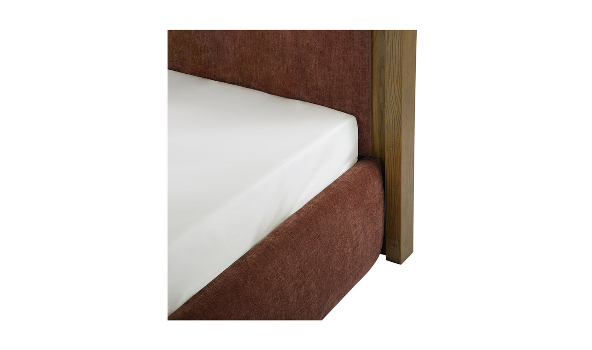 Camilla Bed