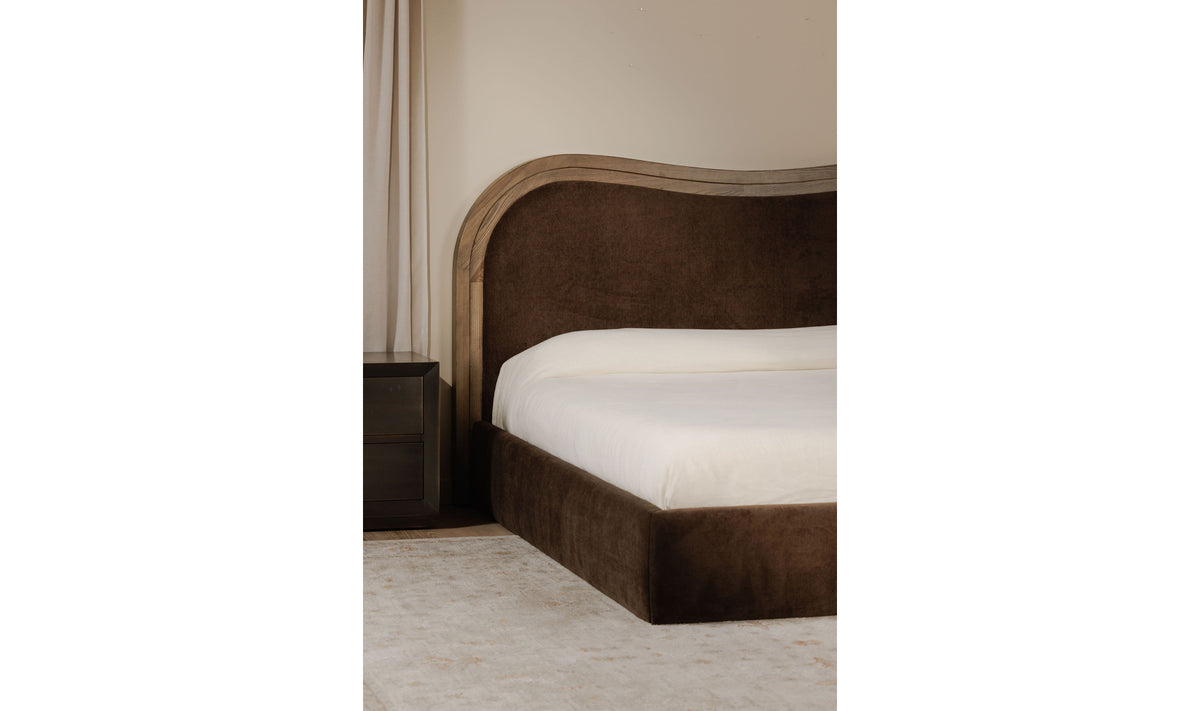 Camilla Bed