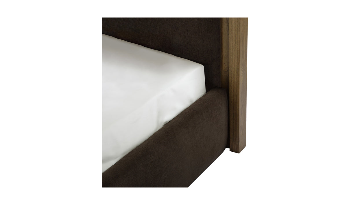 Camilla Bed