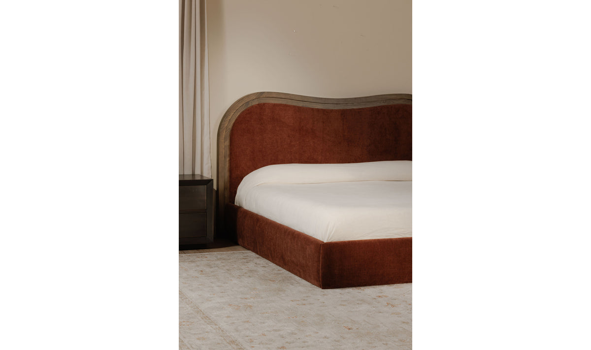 Camilla Bed