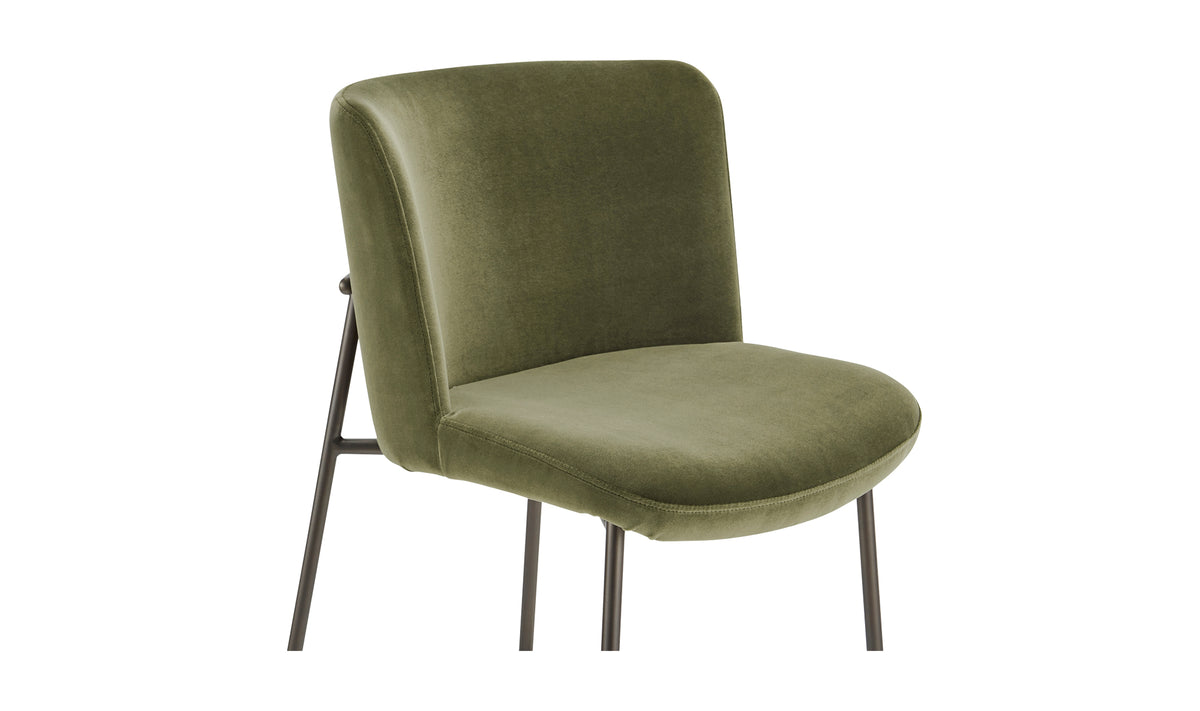 Early Bar Stool