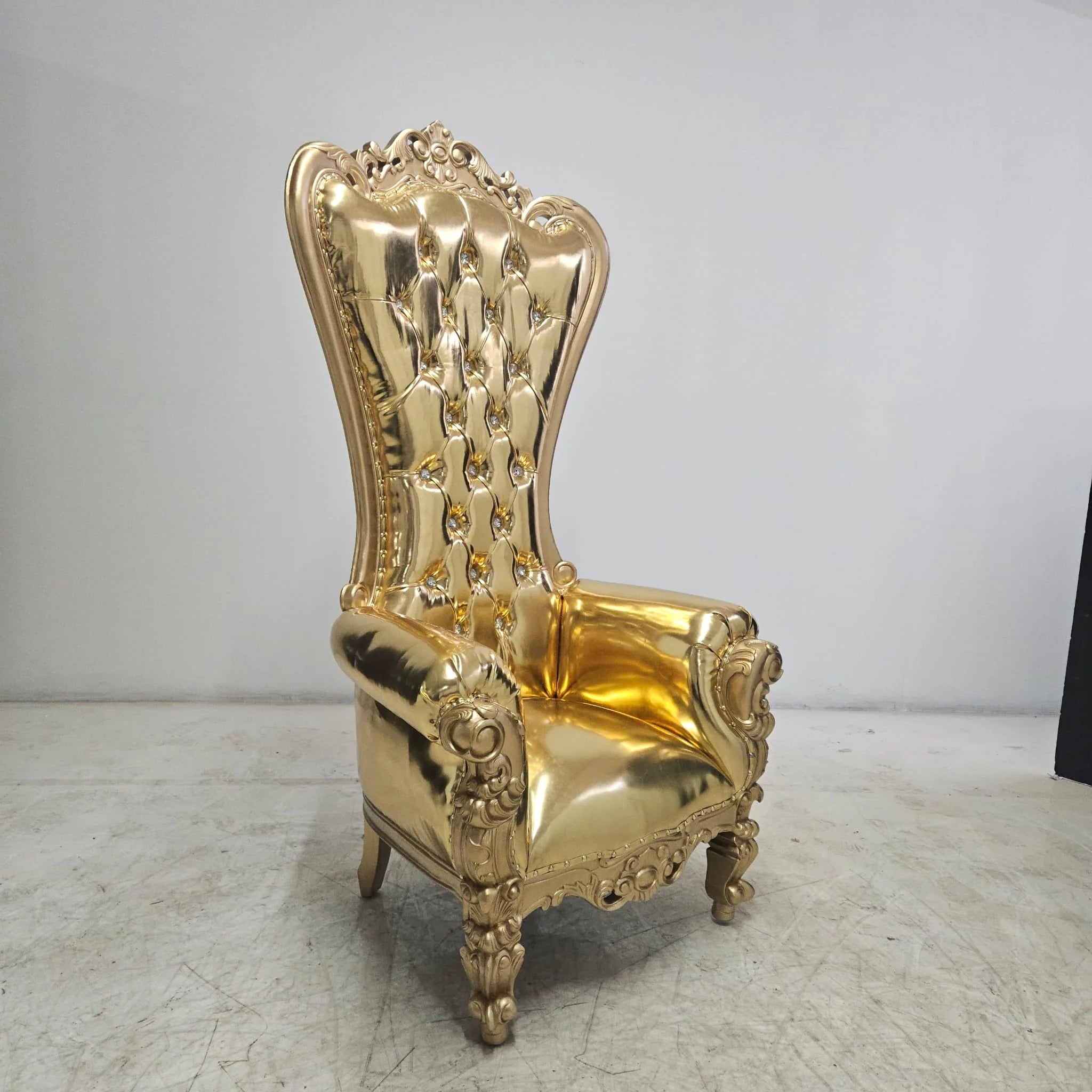 Chloe Throne Chair - Vinyl