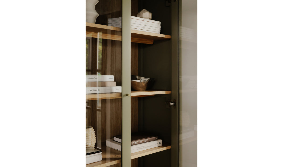 Hannah Cabinet