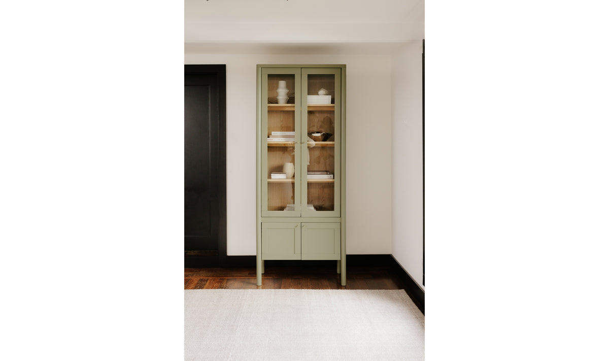 Hannah Cabinet