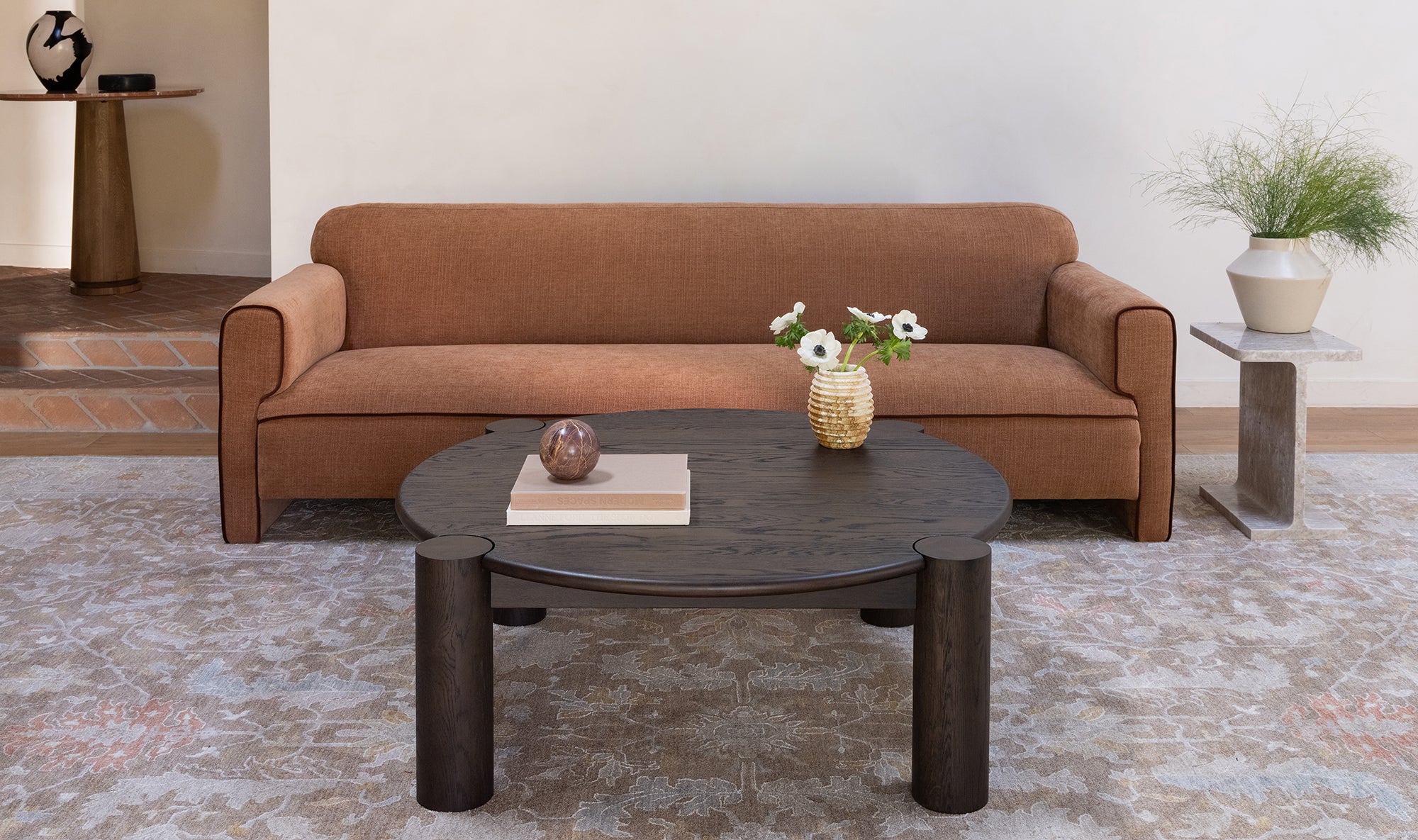 Leo Sofa