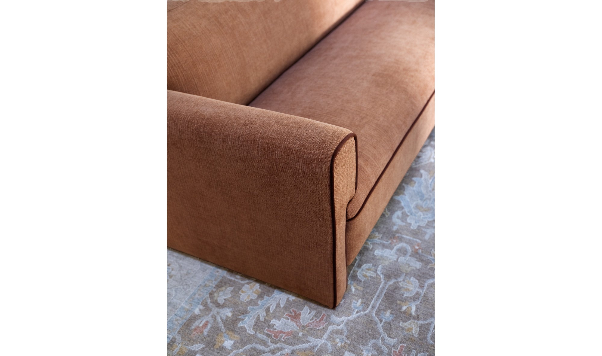 Leo Sofa