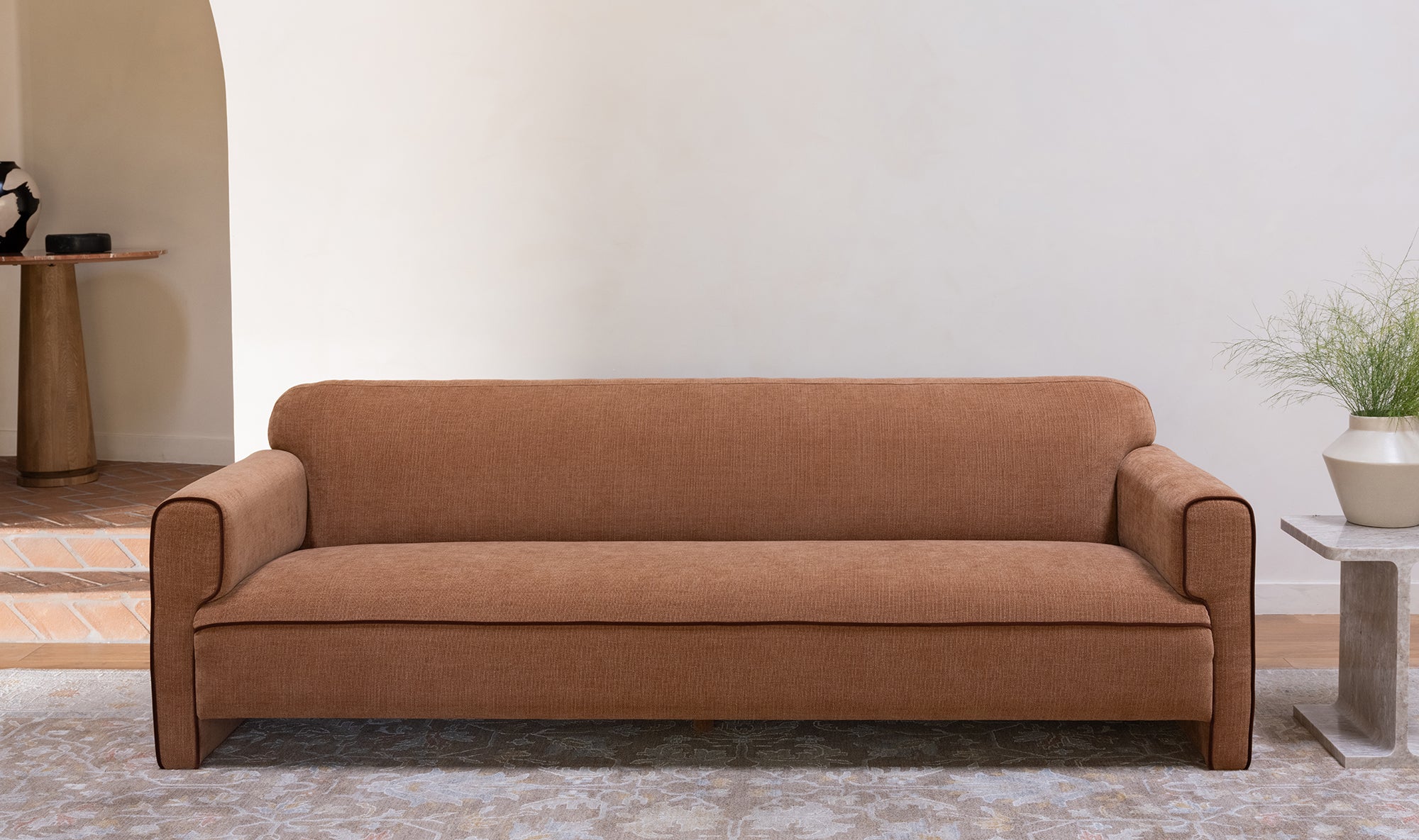 Leo Sofa