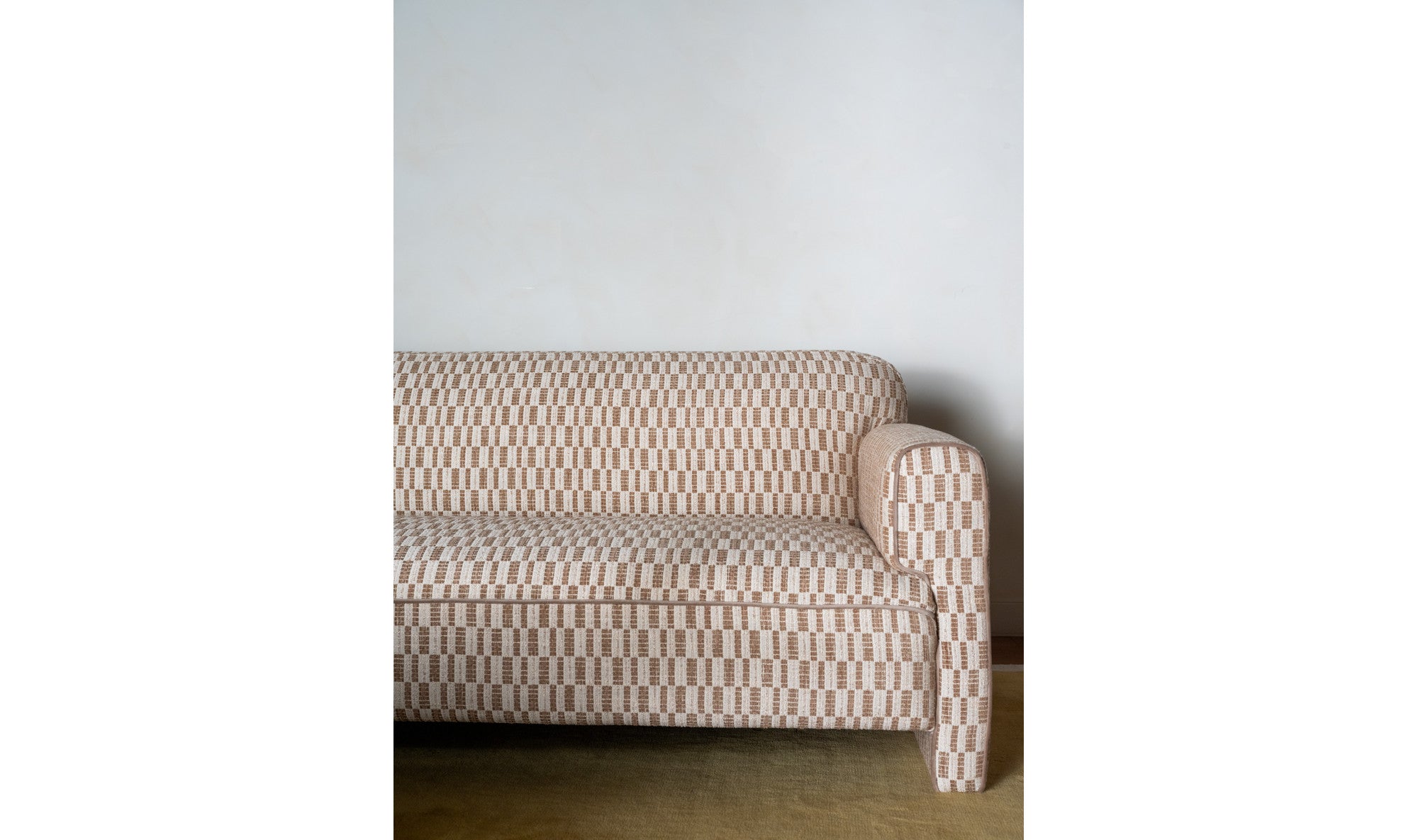 Leo Sofa