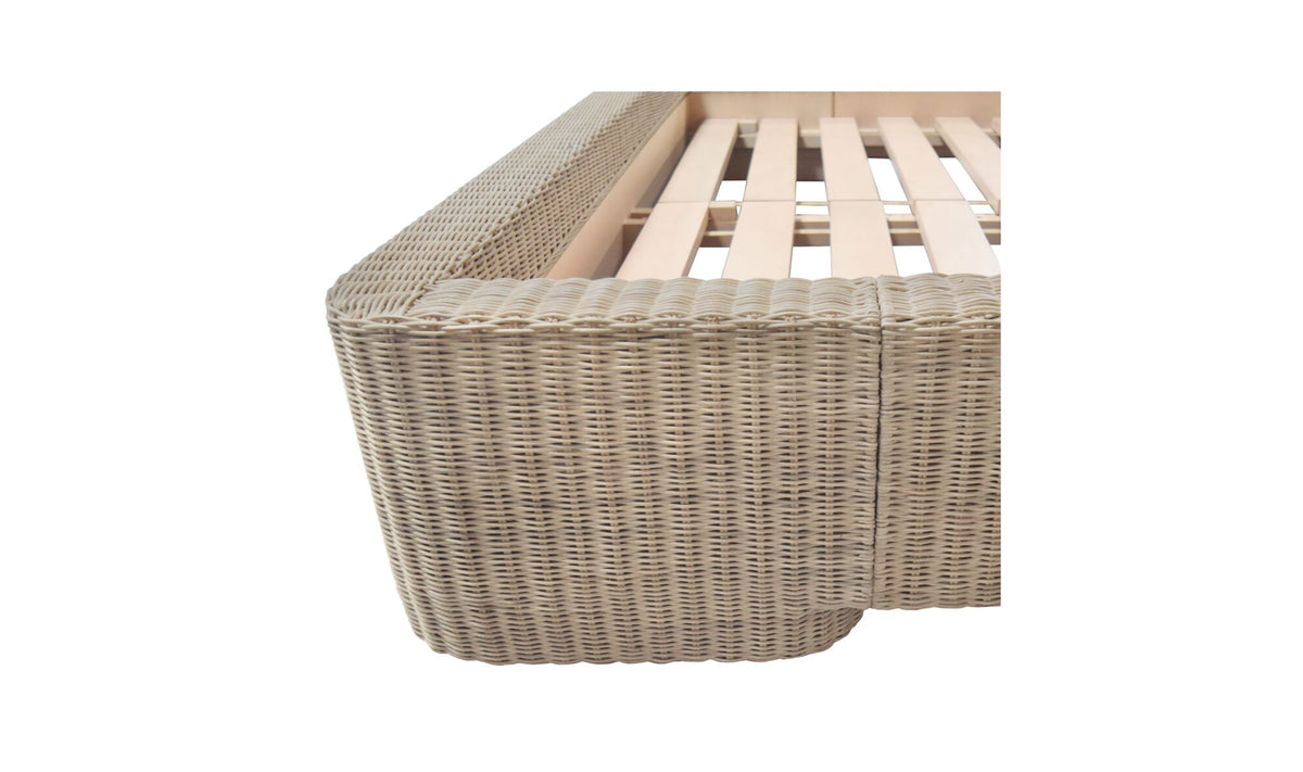 Claudia Bed