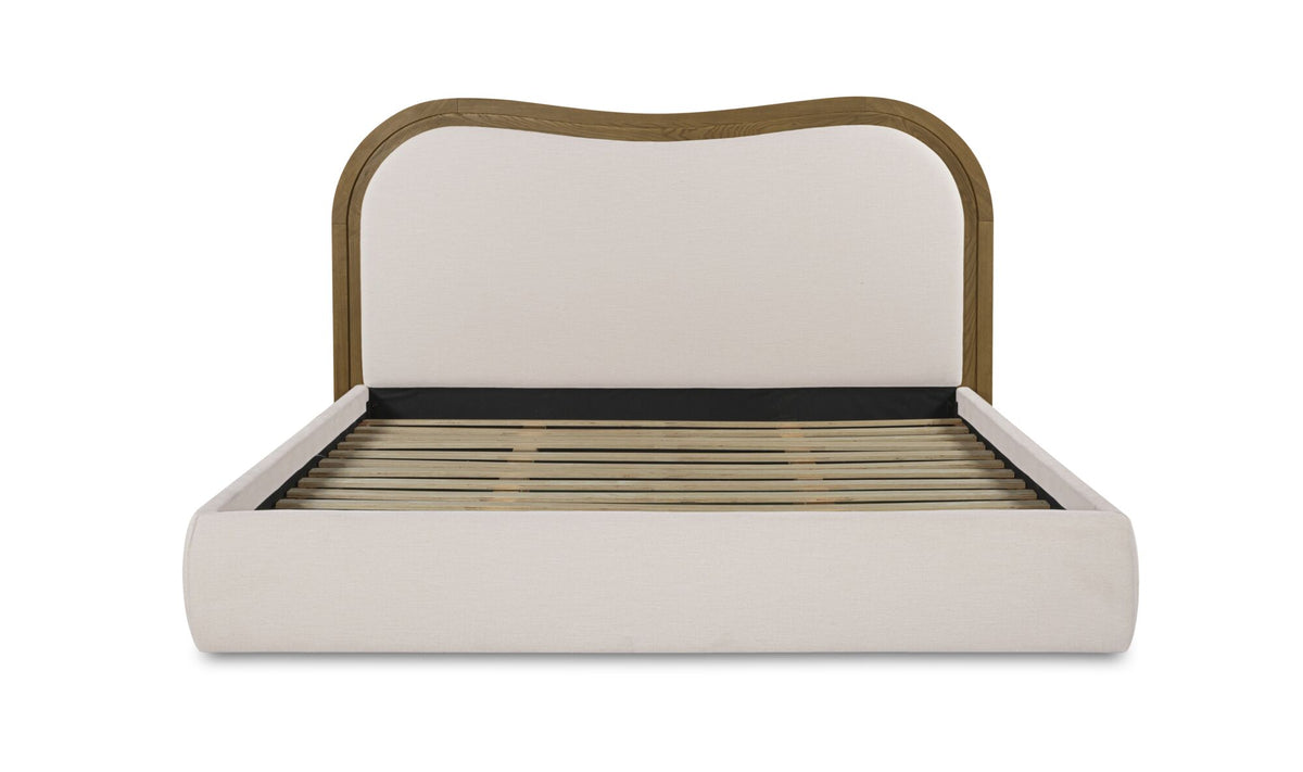 Camilla Bed
