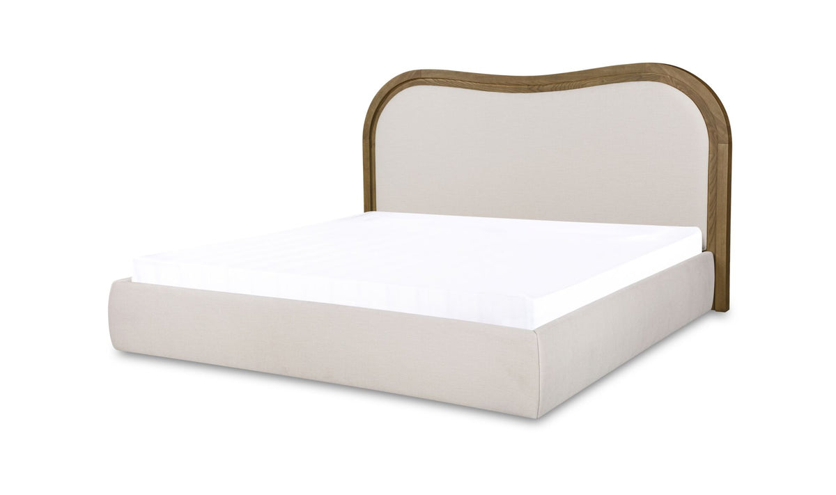 Camilla Bed