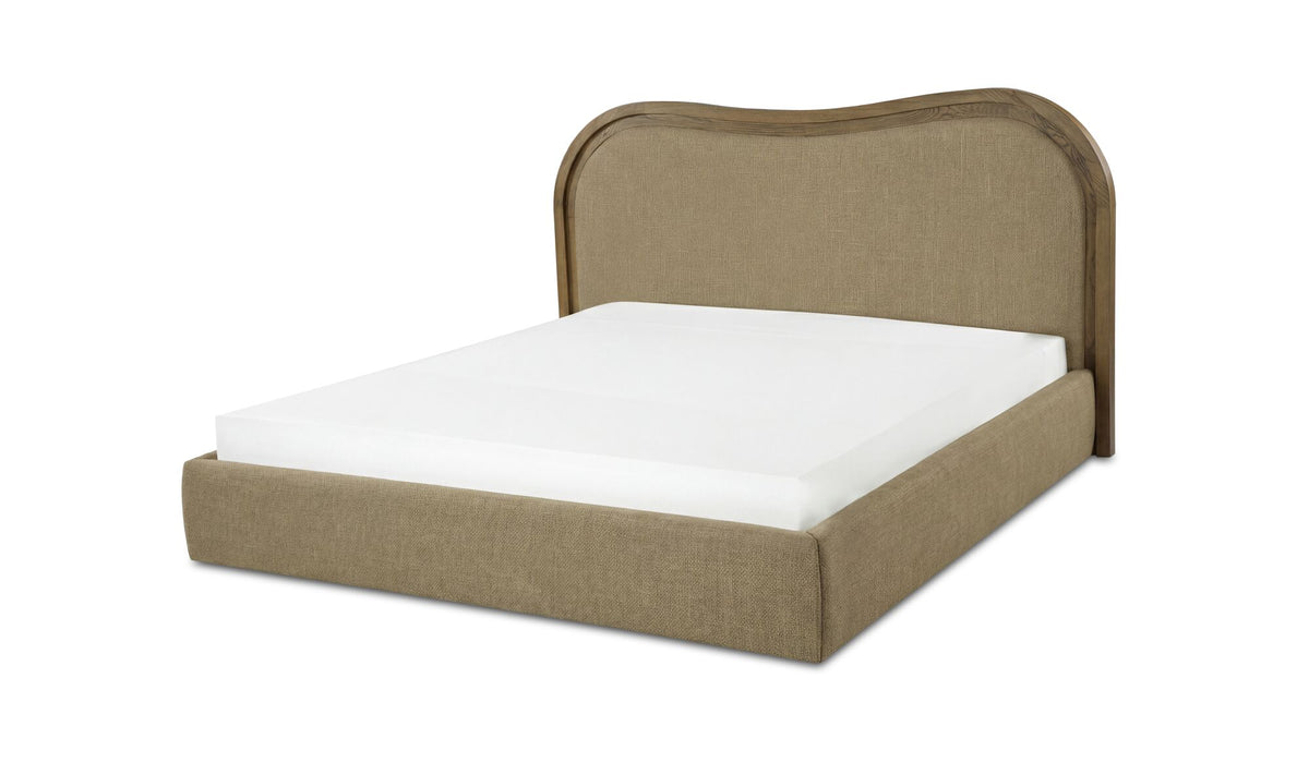Camilla Bed