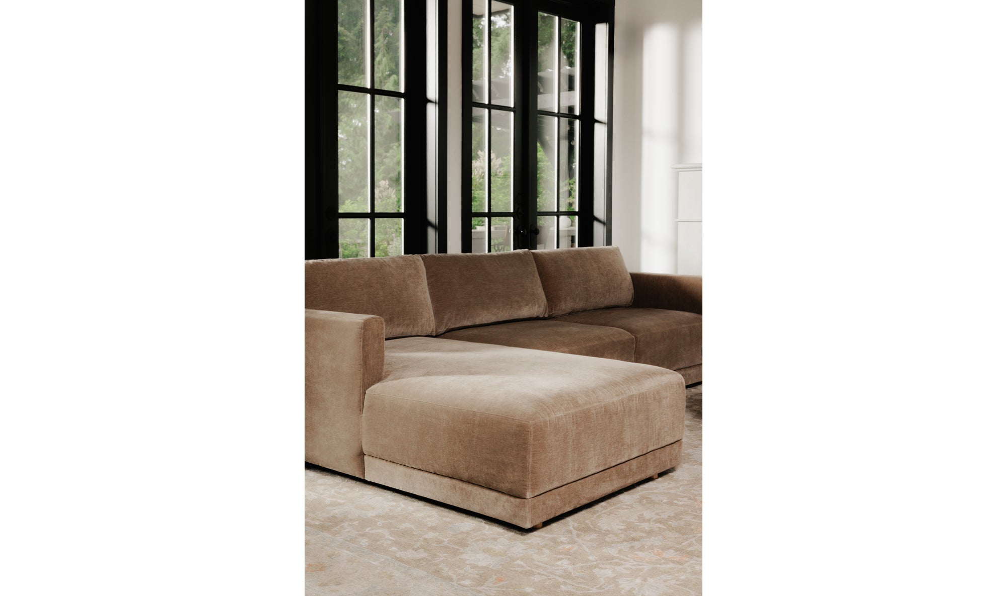 Bryn Sectional