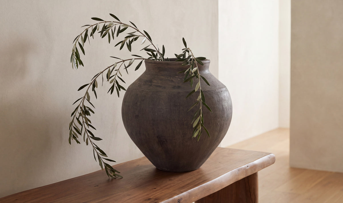 Mika Clay Pot