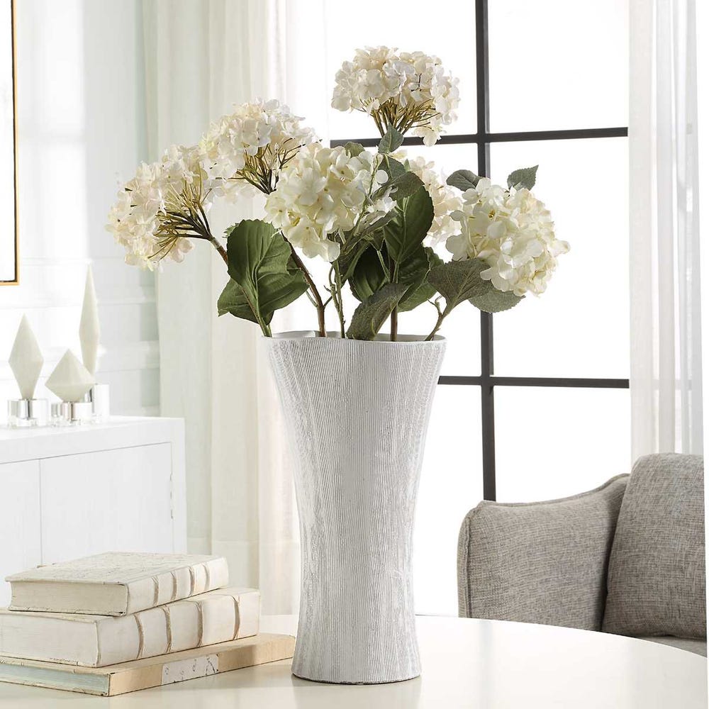 Floreana Vase