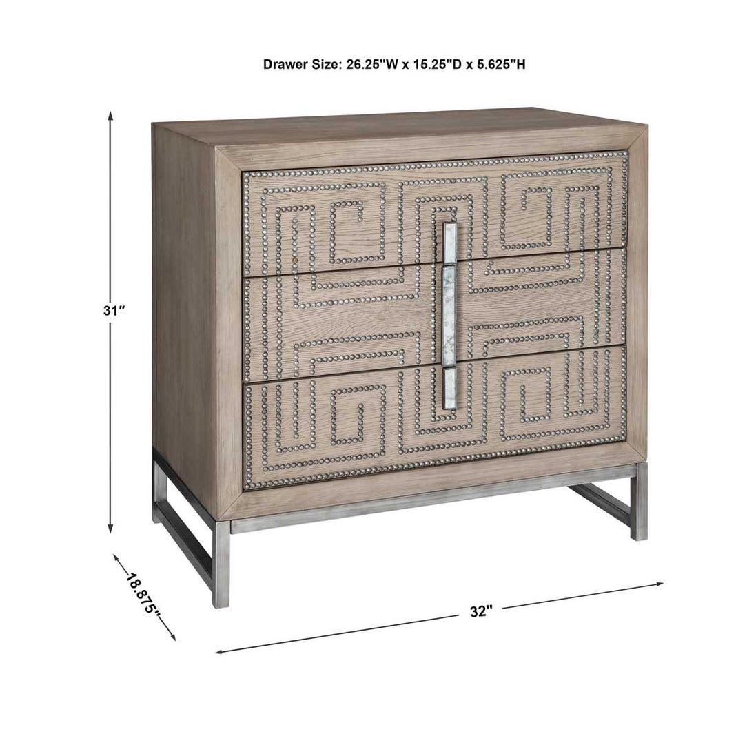 Devya Accent Chest