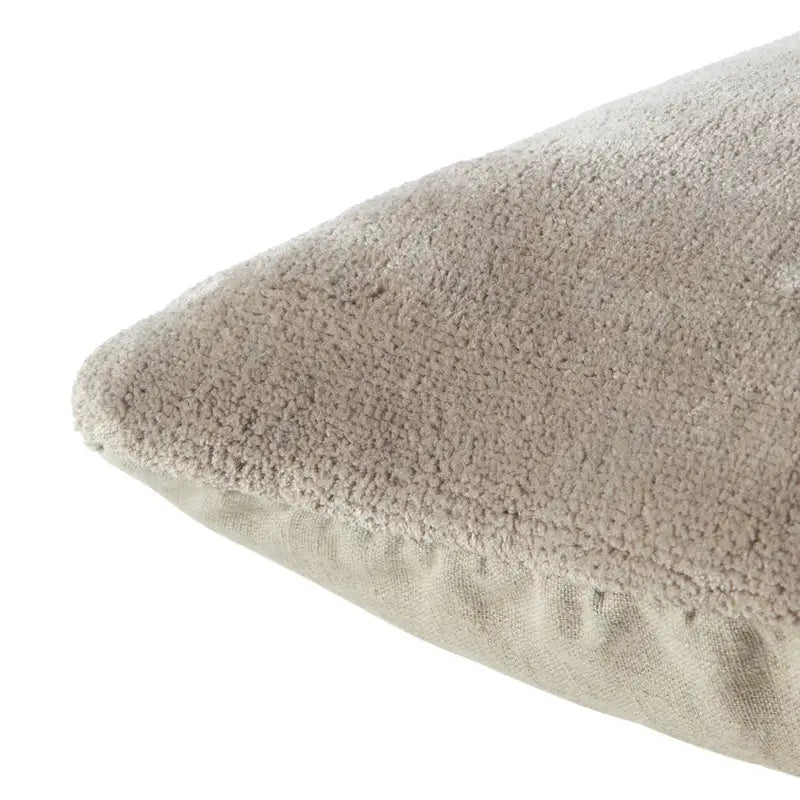 Allura Pillow