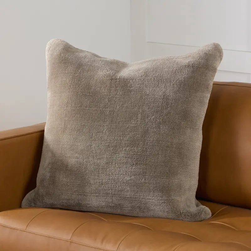Allura Pillow