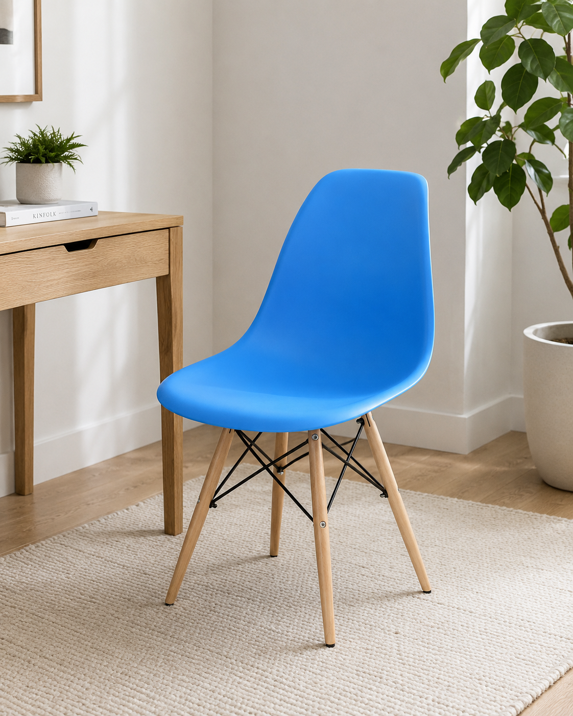 Eames Eiffel Molded Plastic Chair (Natural Base)