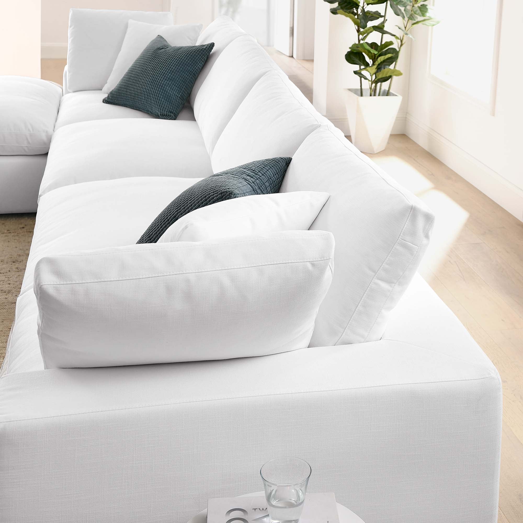 Chaise sans accoudoirs rembourrée en duvet Commix