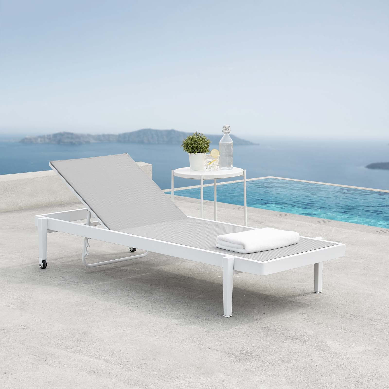 Charleston Outdoor Patio Chaise Lounge Chair in White Gray