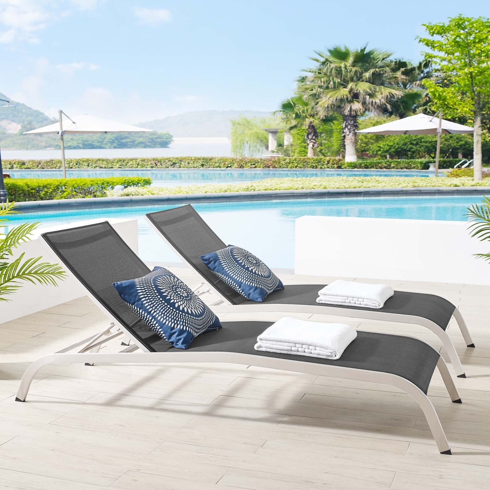 Savannah Outdoor Patio Mesh Chaise Lounge Set of 2