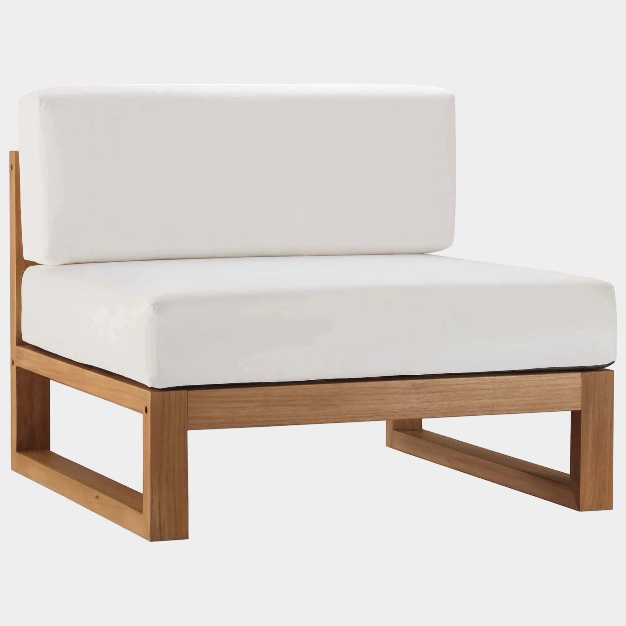 Chaise d'extérieur sans accoudoirs en teck Upland pour patio en blanc naturel