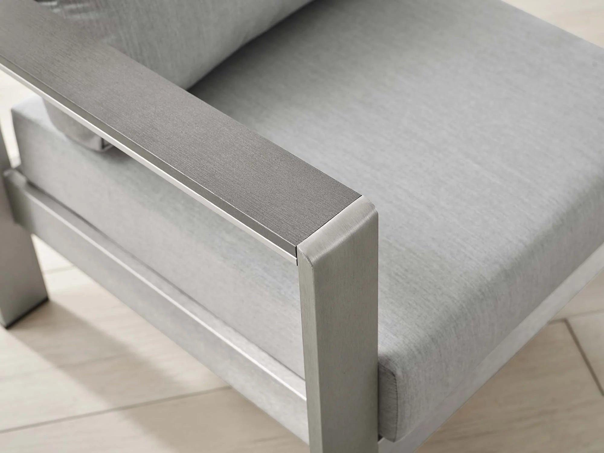Fauteuil de terrasse d'extérieur en aluminium avec tissu Shore Sunbrella® 