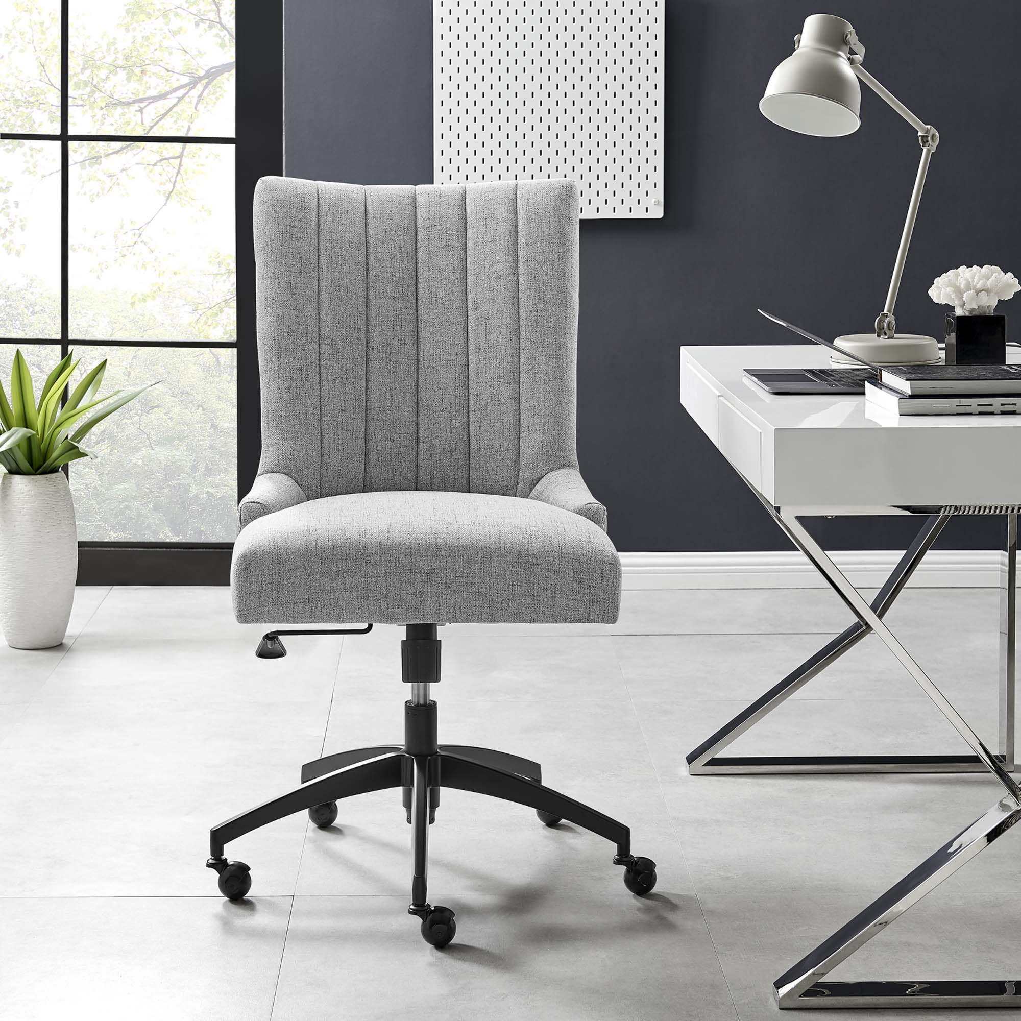 Chaise de bureau en tissu capitonné Empower Channel