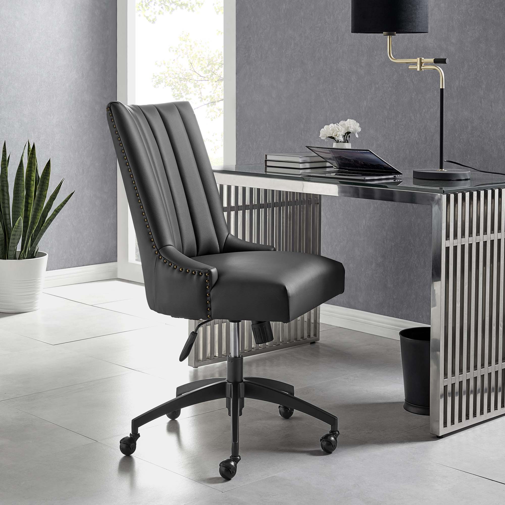 Chaise de bureau en cuir végétalien tufté Empower Channel