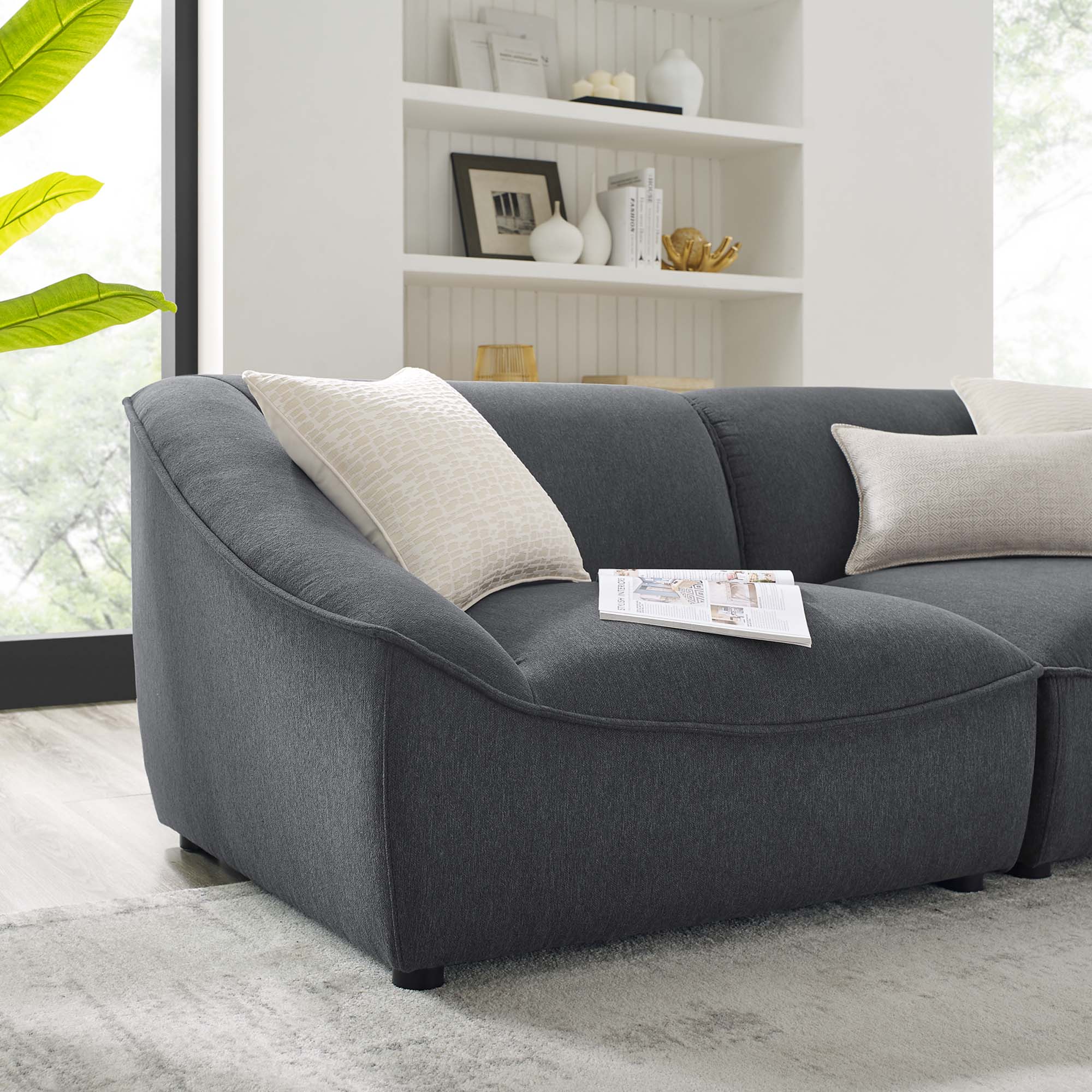 Chaise sans accoudoirs rembourrée en duvet Commix