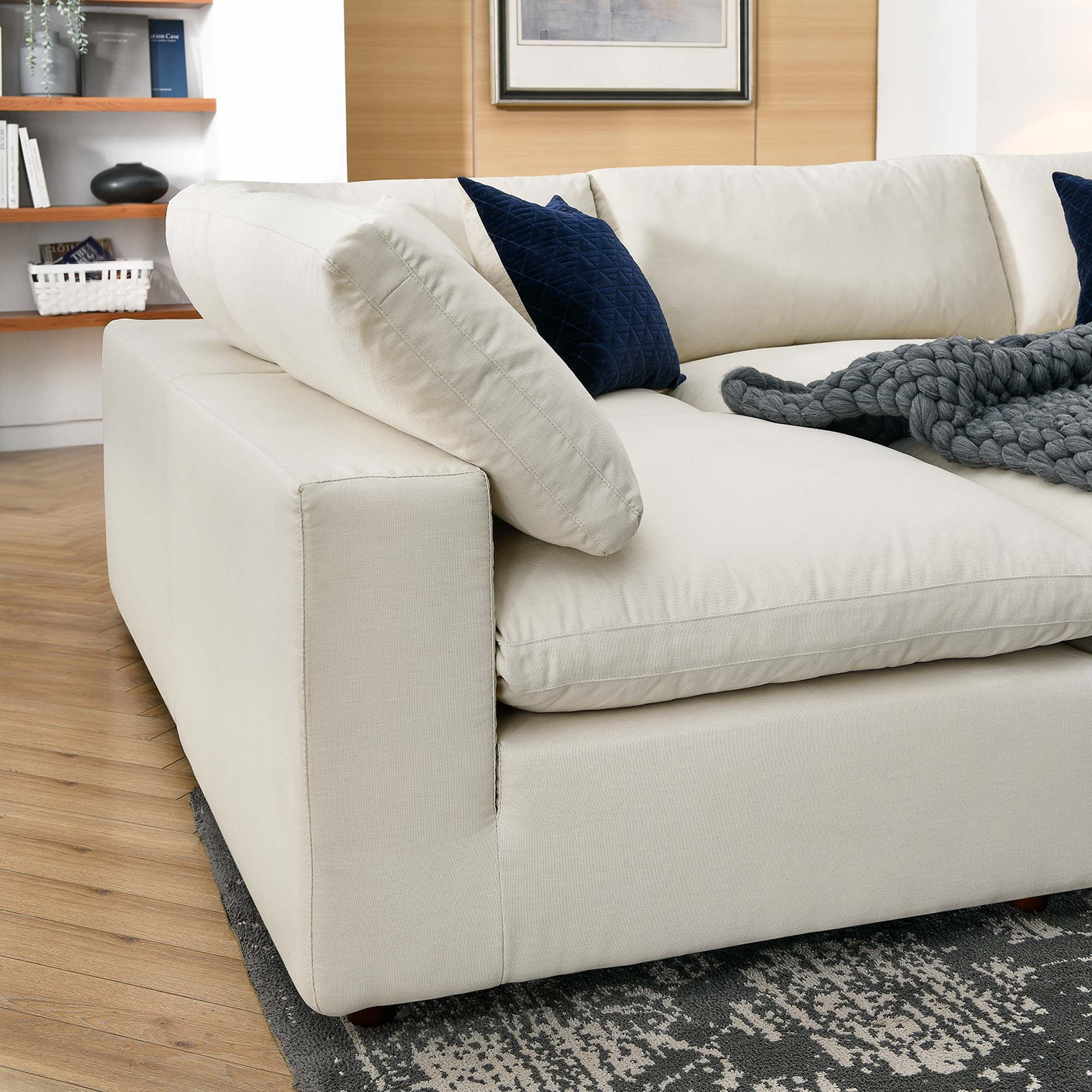 Chaise sans accoudoirs rembourrée en duvet Commix